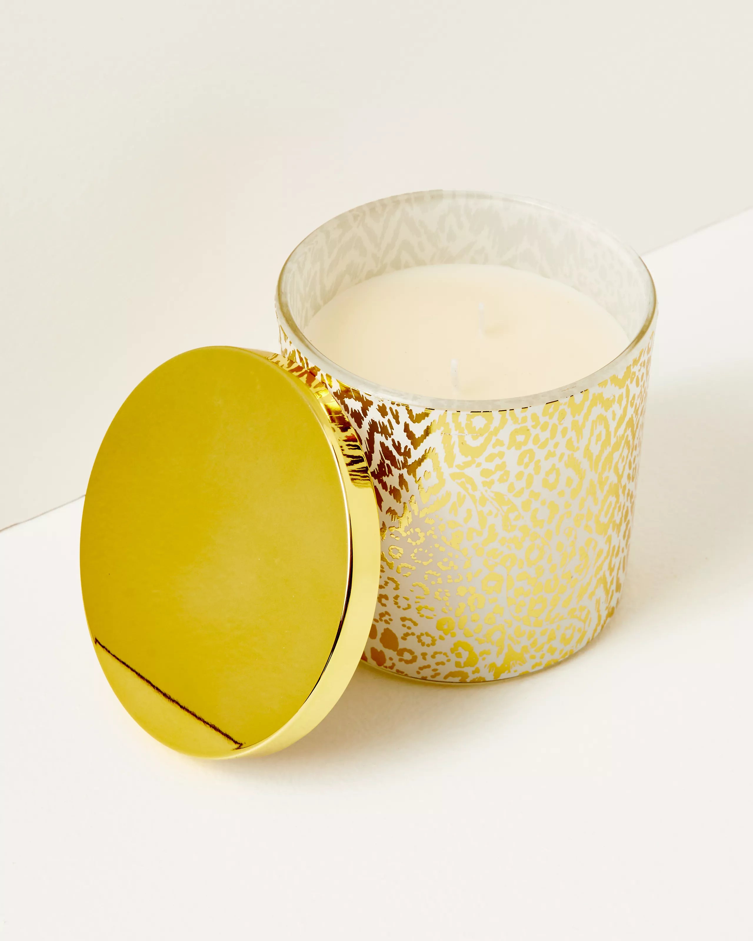 Lilly Pulitzer Printed Candle, Gold Pattern Play