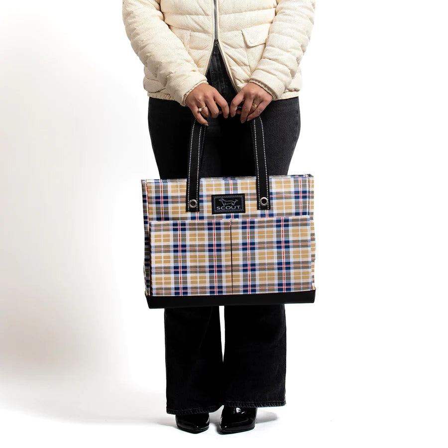 Uptown Girl Pocket Tote Bag in Kilted Age