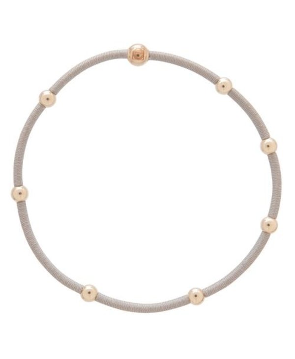 "e"ssentials Neutral Set